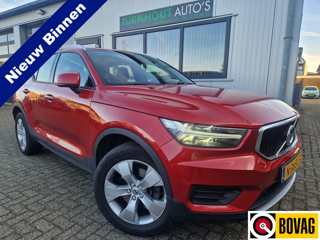 Volvo XC40 - 1.5 T2 Momentum Business Climate pack | Elektr. Trekhaak | Keyless - AutoWereld.nl
