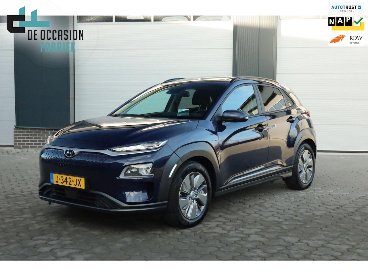 Hyundai Kona Electric - EV Premium 64 kWh Schuifdak Camera Carplay Leder - AutoWereld.nl