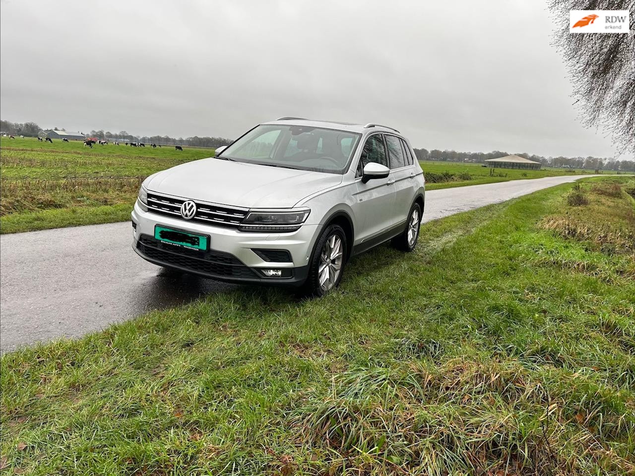 Volkswagen Tiguan - 1.4 TSI ACT Pano Standkachel Trekh LED ACC Camera Bomvol - AutoWereld.nl