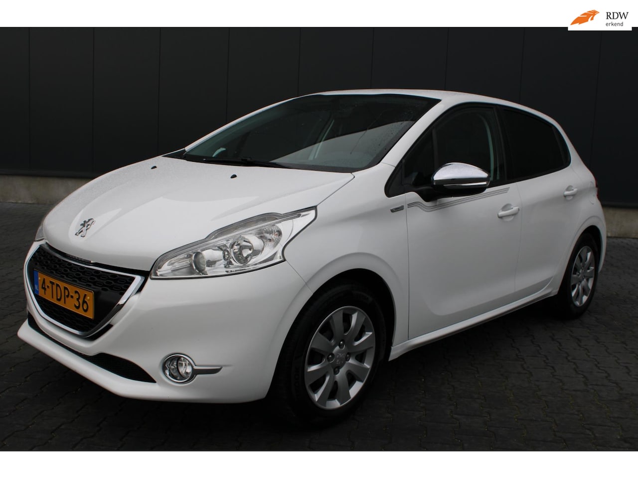 Peugeot 208 - 1.2 VTi Urban Soul 5 DEURS - AutoWereld.nl