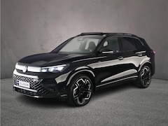 Volkswagen Tiguan - R-Line Edition 1.5 eTSI 150pk DSG Automaat Trekhaak, Panoramadak, Black Style, Adaptive cr