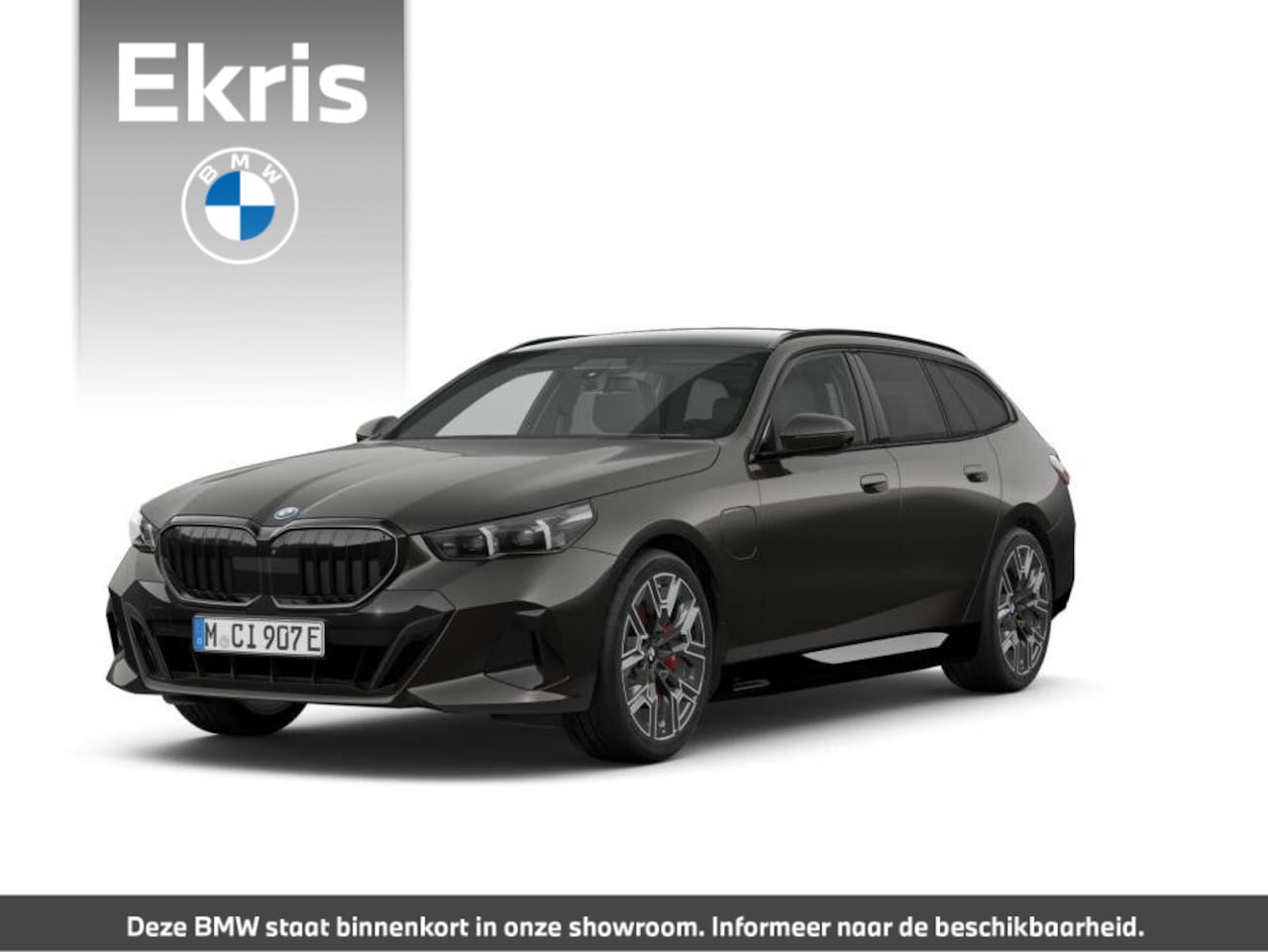 BMW 5-serie Touring - 550e xDrive M Sportpakket Pro | Innovation Pack | Comfort Pack | Travel Pack | Panoramadak - AutoWereld.nl