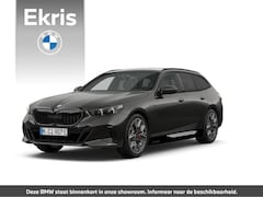 BMW 5-serie Touring - 550e xDrive M Sportpakket Pro | Innovation Pack | Comfort Pack | Travel Pack | Panoramadak