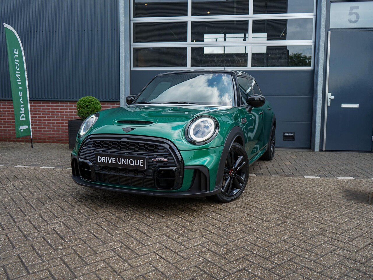 MINI Cooper S - 2.0 Rockingham GT Edition - AutoWereld.nl