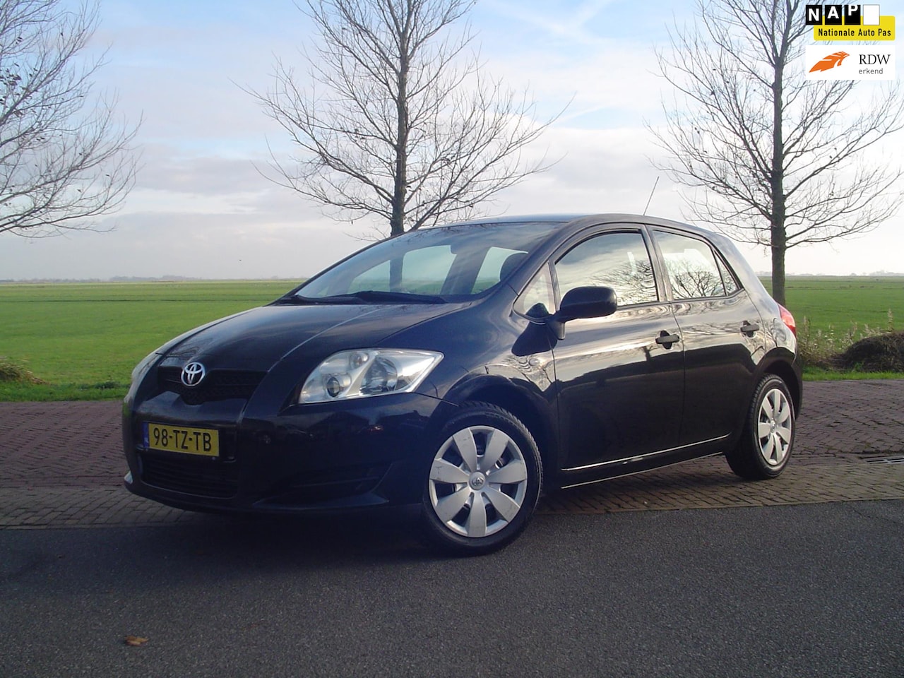 Toyota Auris - 1.6-16V Terra / Airco / NAP / Trekhaak - AutoWereld.nl