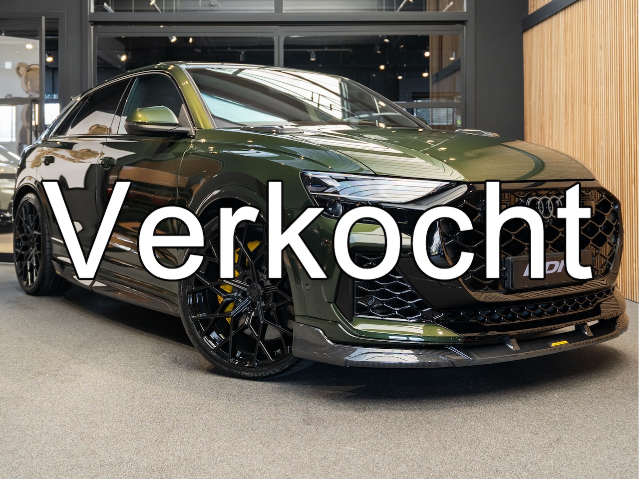 Audi RSQ8 - URBAN Special Colour Performance RSQ8 4.0 TFSI Olive Green 24' Inch Carbon - AutoWereld.nl
