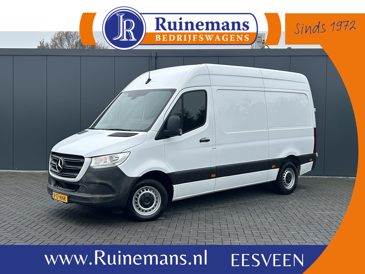 Mercedes-Benz Sprinter - 317 CDI 170 PK / L2H2 / AUTOMAAT / 270 A DEUREN / AIRCO / CRUISE / APPLE CARPLAY / 3-ZITS - AutoWereld.nl
