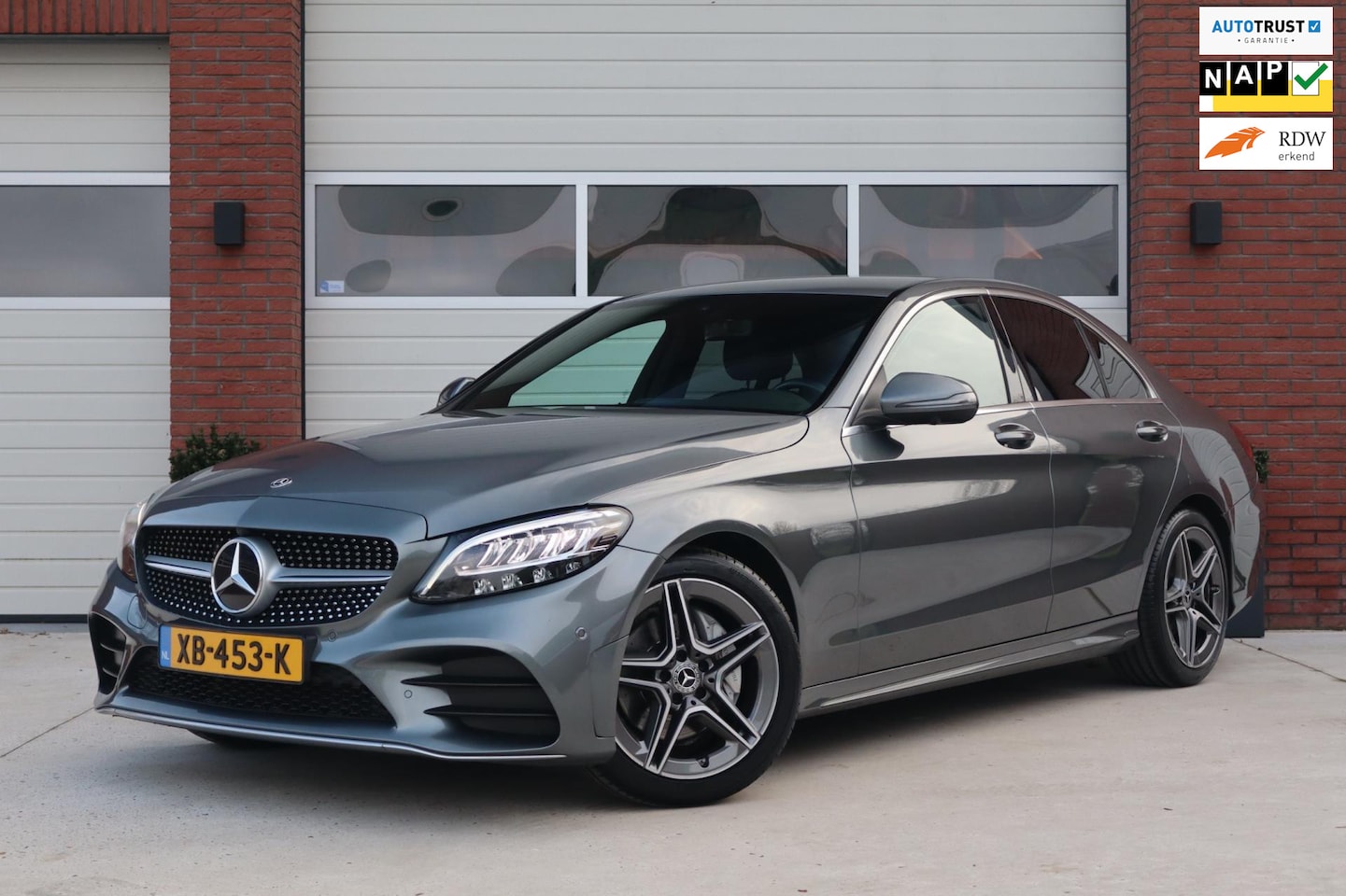 Mercedes-Benz C-klasse - 180 Business Solution AMG Line - Virtual cockpit - Afneembare trekhaak - 360 camera - Alca - AutoWereld.nl