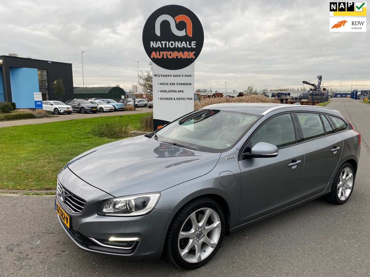 Volvo V60 - 2016 * 2.4 D5 Twin Engine Special Edition * AUTOMAAT * EXPORT OF HANDEL * - AutoWereld.nl