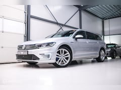 Volkswagen Passat Variant - 1.4 TSI GTE Highline | Virtual cockpit | Panoramadak | Trekhaak | Leder | Dynaudio | NL au