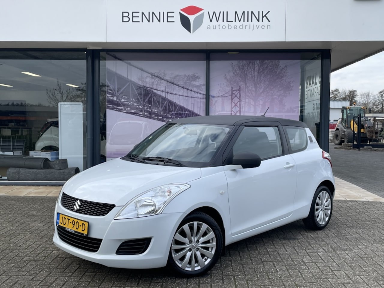 Suzuki Swift - 1.2 Black&White EASSS - AutoWereld.nl