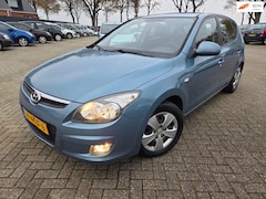 Hyundai i30 - 1.6i Dynamic 5 Drs 2009. Climate/Mistlampen/Trekhaak etc.. APK 11-2026