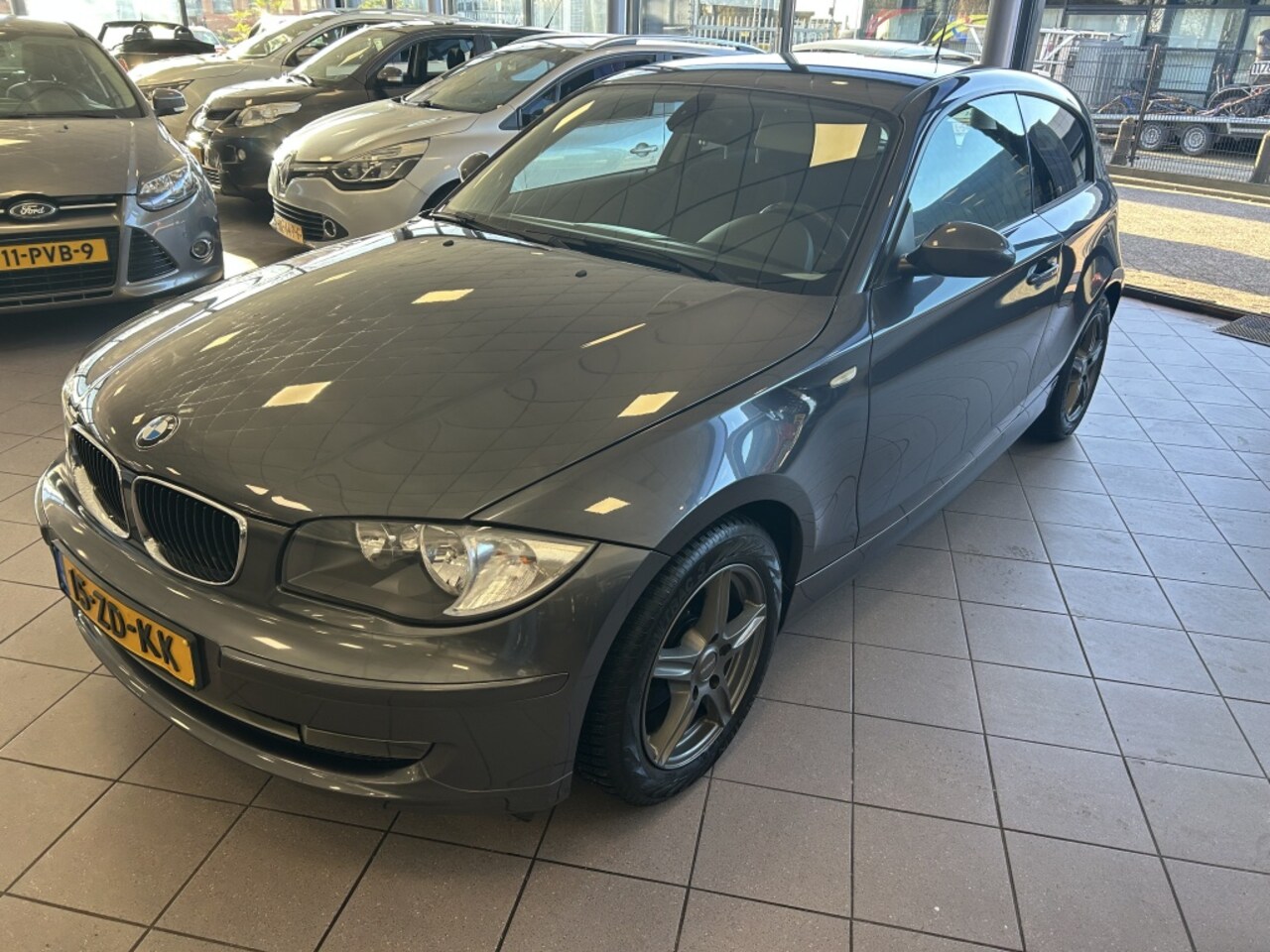 BMW 1-serie - 118i Business Line AUTOMAAT NW APK BJ 2008 !!! - AutoWereld.nl