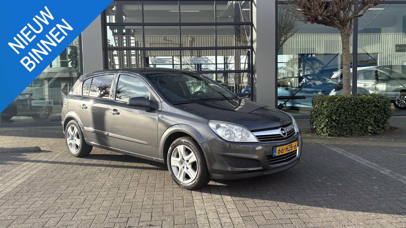 Opel Astra - 1.6 Cosmo | Airco | Trekhaak | Nw APK - AutoWereld.nl