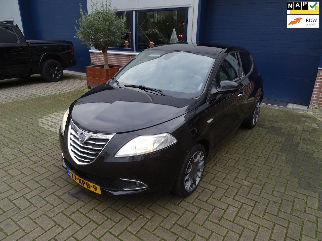 Lancia Y(psilon) - Ypsilon 0.9 TwinAir Platinum - AutoWereld.nl
