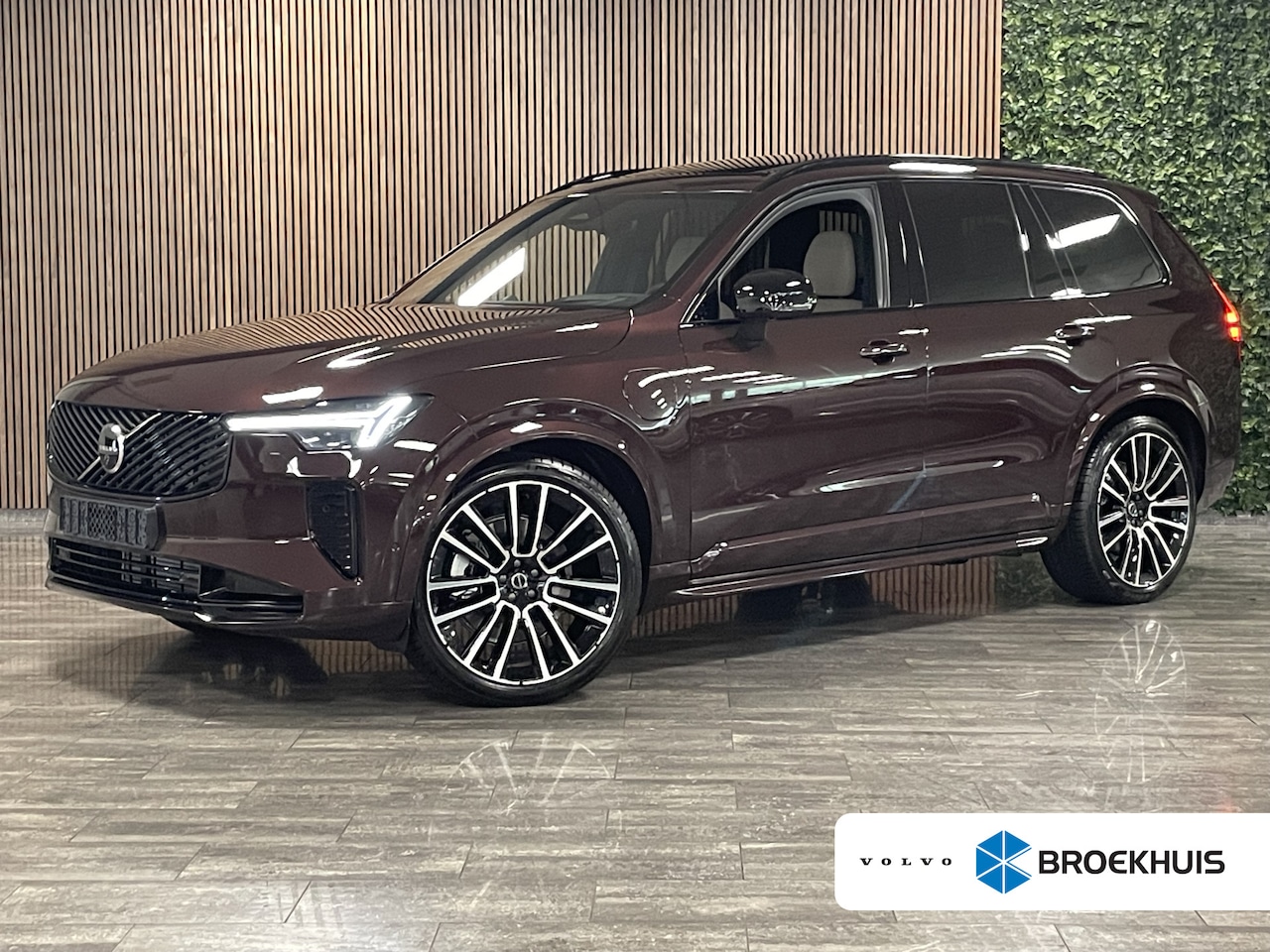 Volvo XC90 - T8 AWD Recharge Ultra Dark Vol! | Luchtvering | Bowers & Wilkins | 455pk | Alcantara hemel - AutoWereld.nl