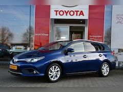 Toyota Auris Touring Sports - 1.8 Hybrid Lease Pro Automaat 136pk | Panoramdak | Trekhaak | Navigatie | PDC vóór- & acht