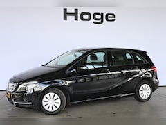 Mercedes-Benz B-klasse - 180 Ambition Airco Navigatie Cruise control LED Rijklaarprijs Inruil Mogelijk