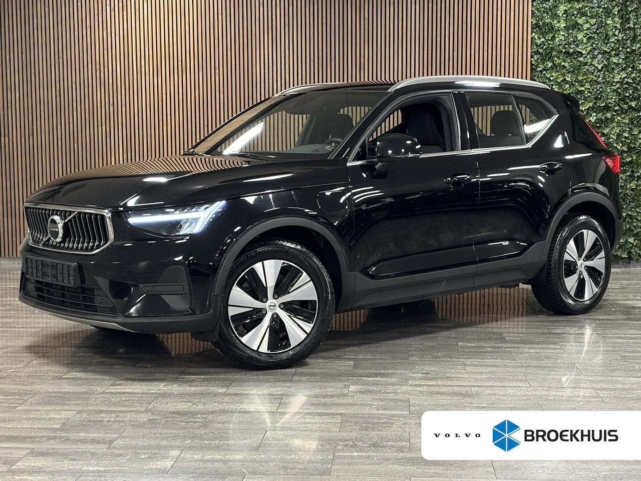 Volvo XC40 - T4 Recharge Inscription MY23 | All Season banden | Stoel en Stuurwielverwarming | Parkeerc - AutoWereld.nl