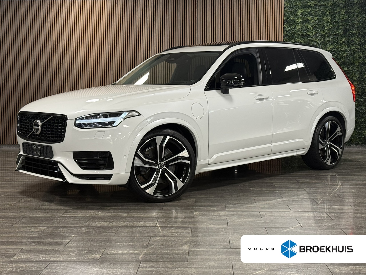 Volvo XC90 - T8 AWD Recharge Ultimate Dark Long Range Luchtvering | 360° Camera | 455pk | Head-Up Displ - AutoWereld.nl