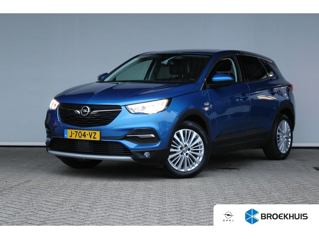 Opel Grandland X - 1.2 Turbo Innovation | Elektrische kofferklep | Keyless start | Dodehoek detectie | Achter - AutoWereld.nl
