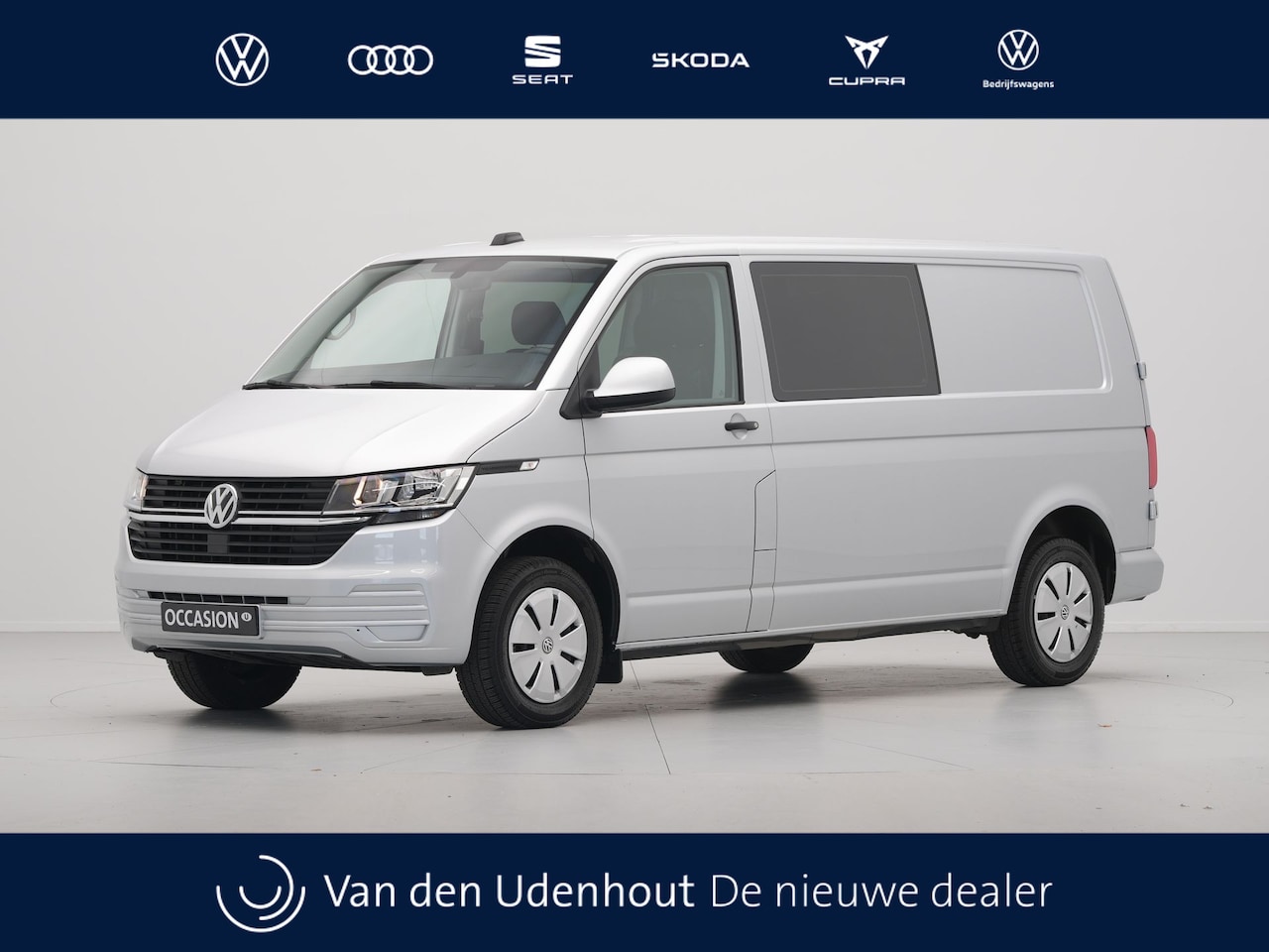 Volkswagen Transporter - 2.0 TDI 150pk DSG L2H1 Dubbele Cabine DC Navigatie Camera Trekhaak Cruise PDC - AutoWereld.nl