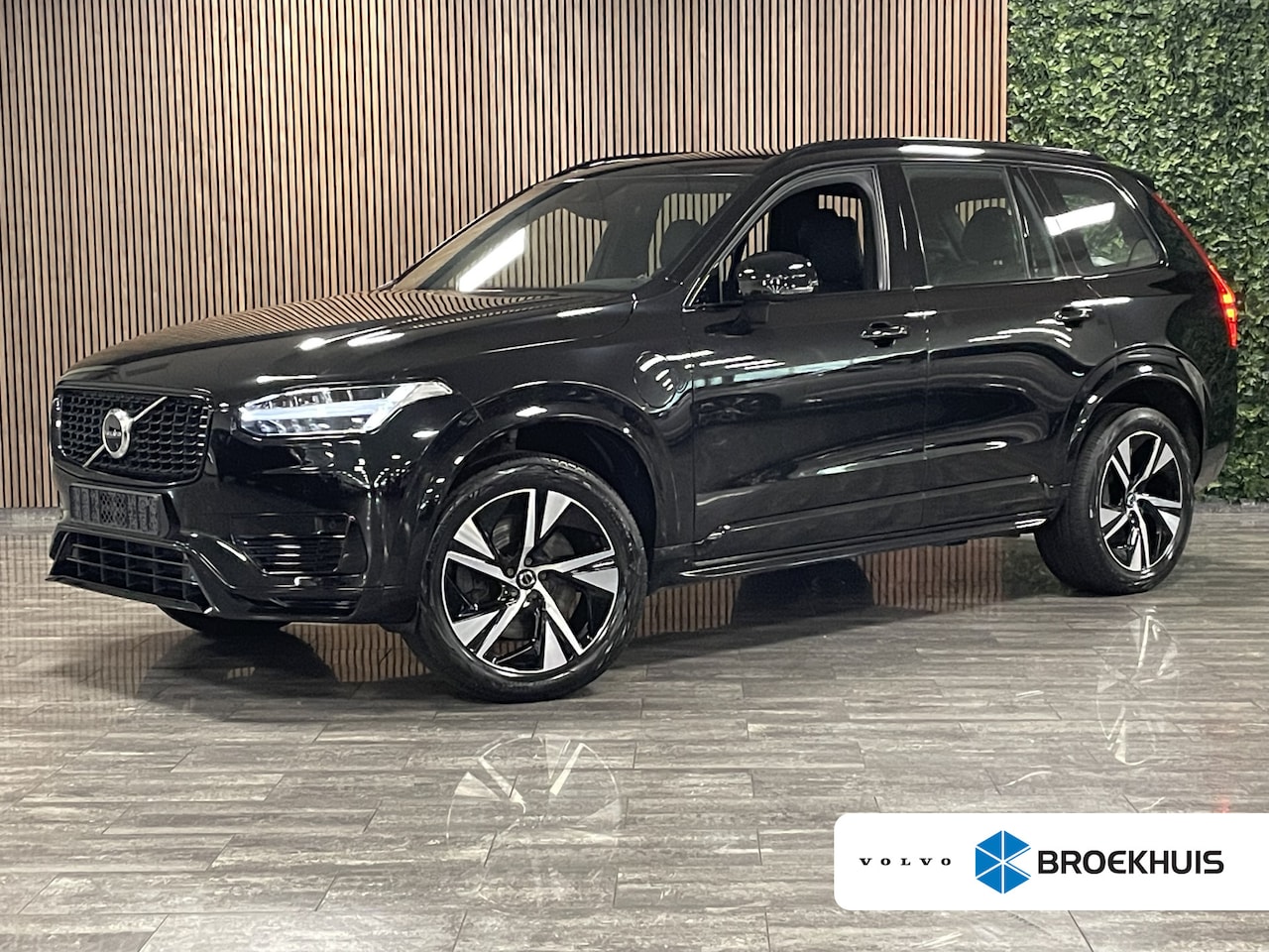 Volvo XC90 - T8 AWD Recharge R-Design Long Range Trekhaak | 455pk | Adaptieve Cruise Control | Stoel en - AutoWereld.nl