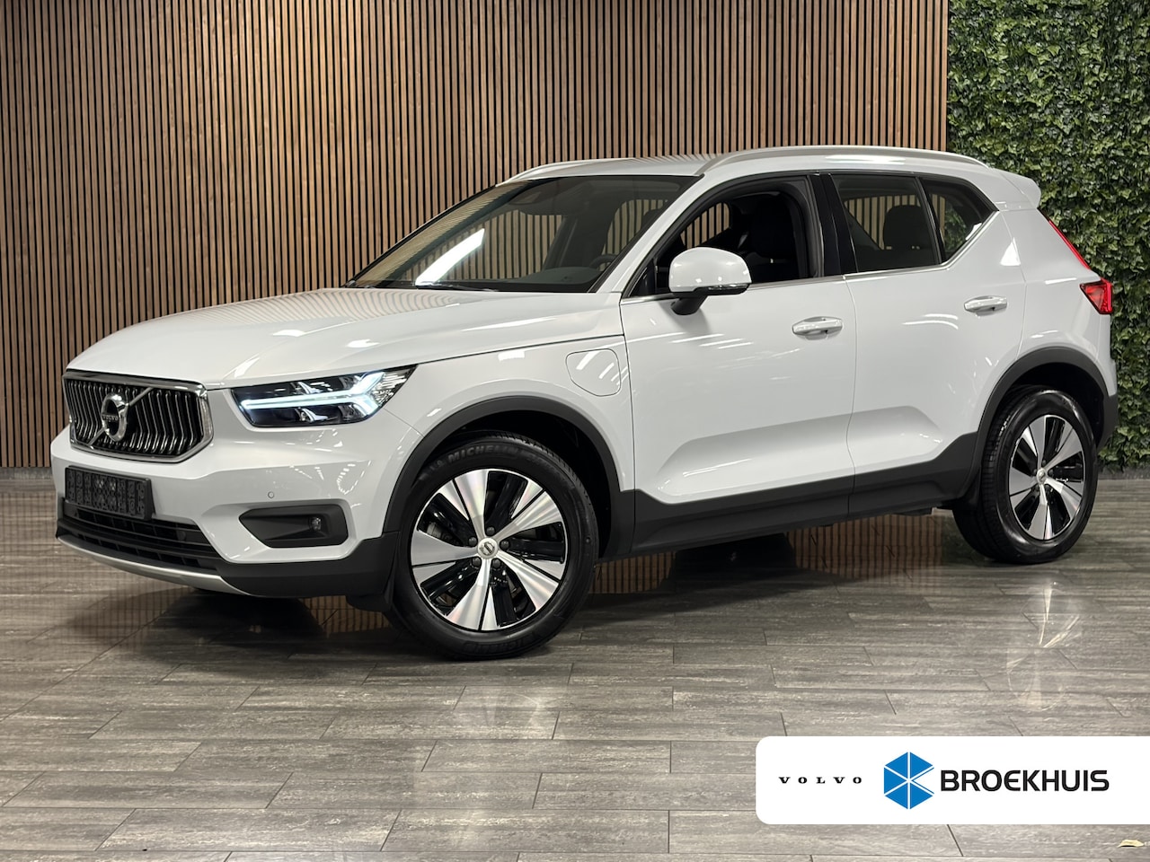 Volvo XC40 - T5 Recharge Inscription | Glacier Silver! | | Glacier Silver! | Parkeercamera | Cruise Con - AutoWereld.nl