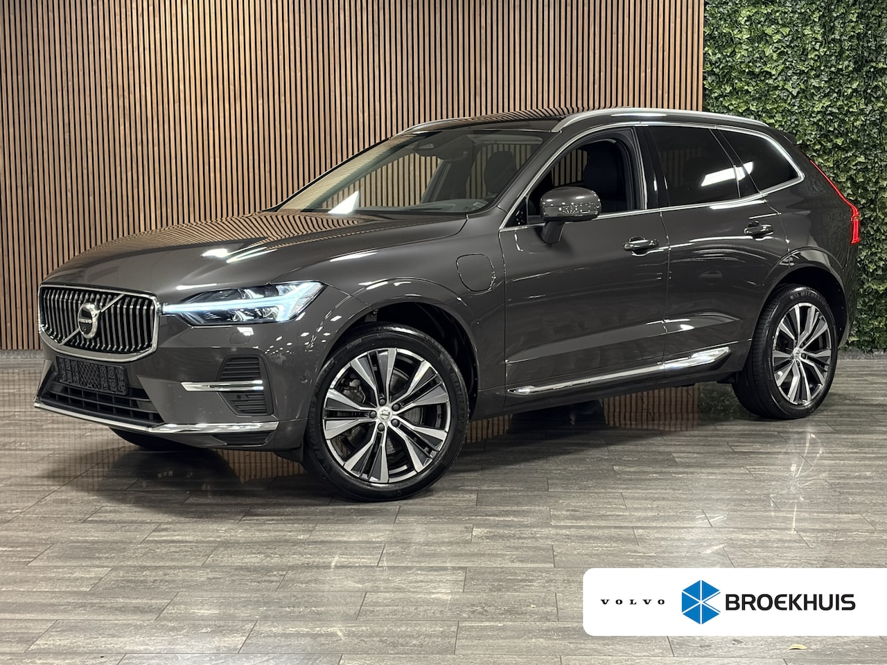Volvo XC60 - T6 AWD Recharge Ultimate Bright Long Range | 360° Camera | Head-Up Display | Harman Kardon - AutoWereld.nl