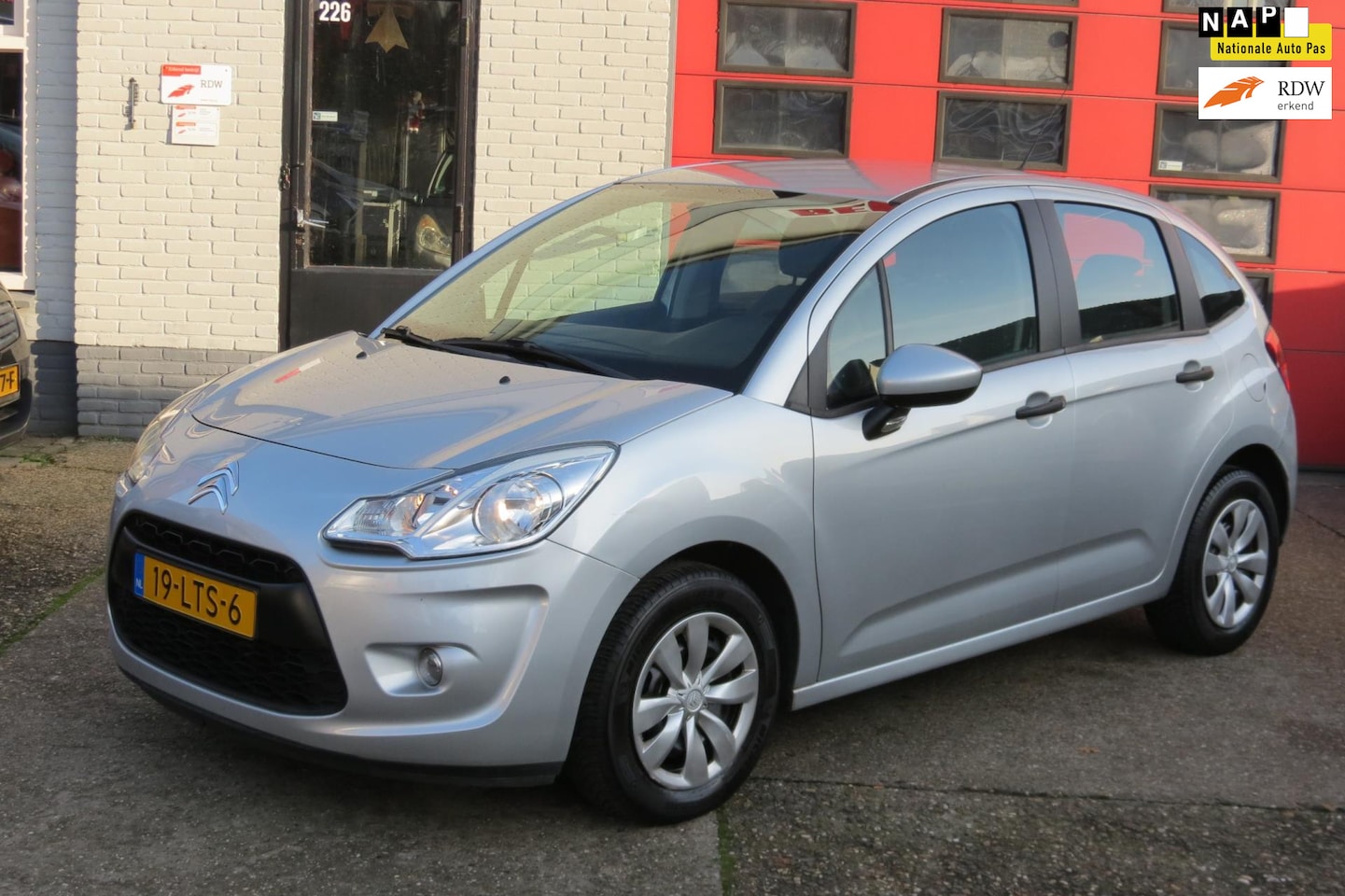 Citroën C3 - 1.1 Essentiel 1.1 Essentiel , AIRCO , 5 DEURS - AutoWereld.nl