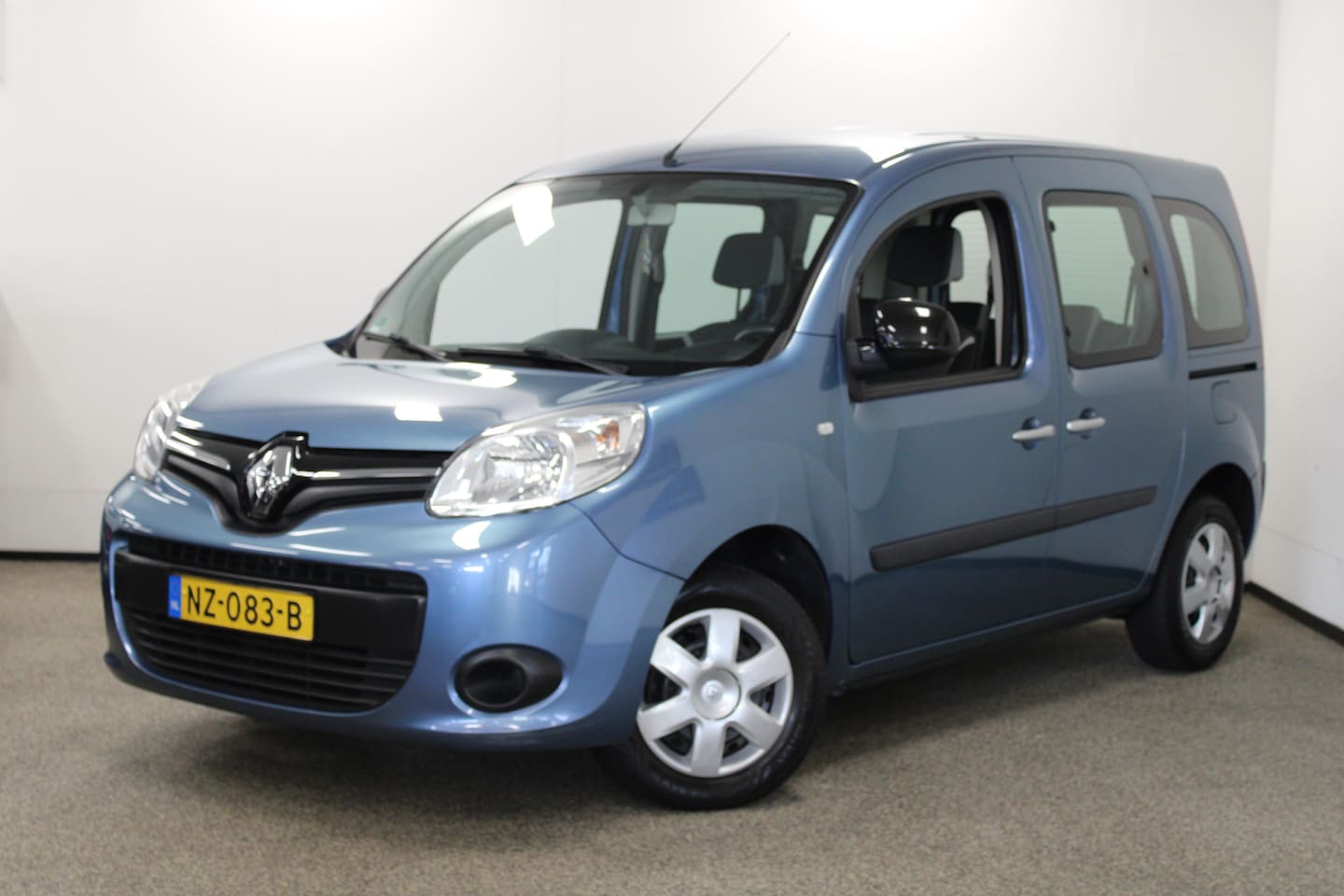 Renault Kangoo Family - 1.6-16V Expression 5 persoons. - AutoWereld.nl