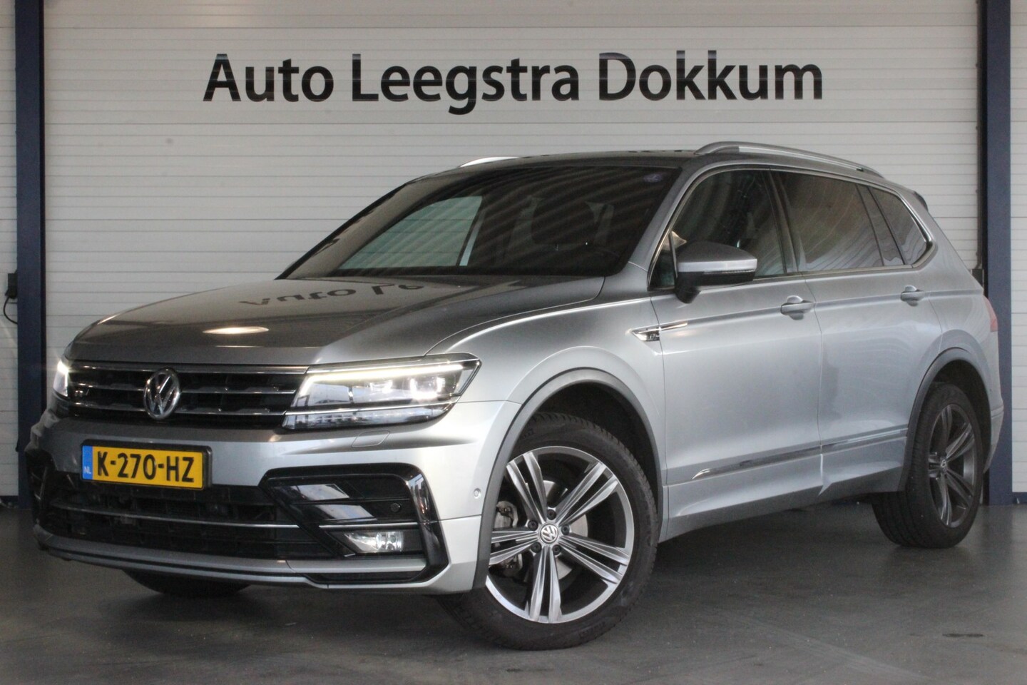 Volkswagen Tiguan Allspace - 1.5 TSI Highline R-Line Trekhaak | Pano | Virtual Cockpit | Carplay | Camera | Massage | S - AutoWereld.nl