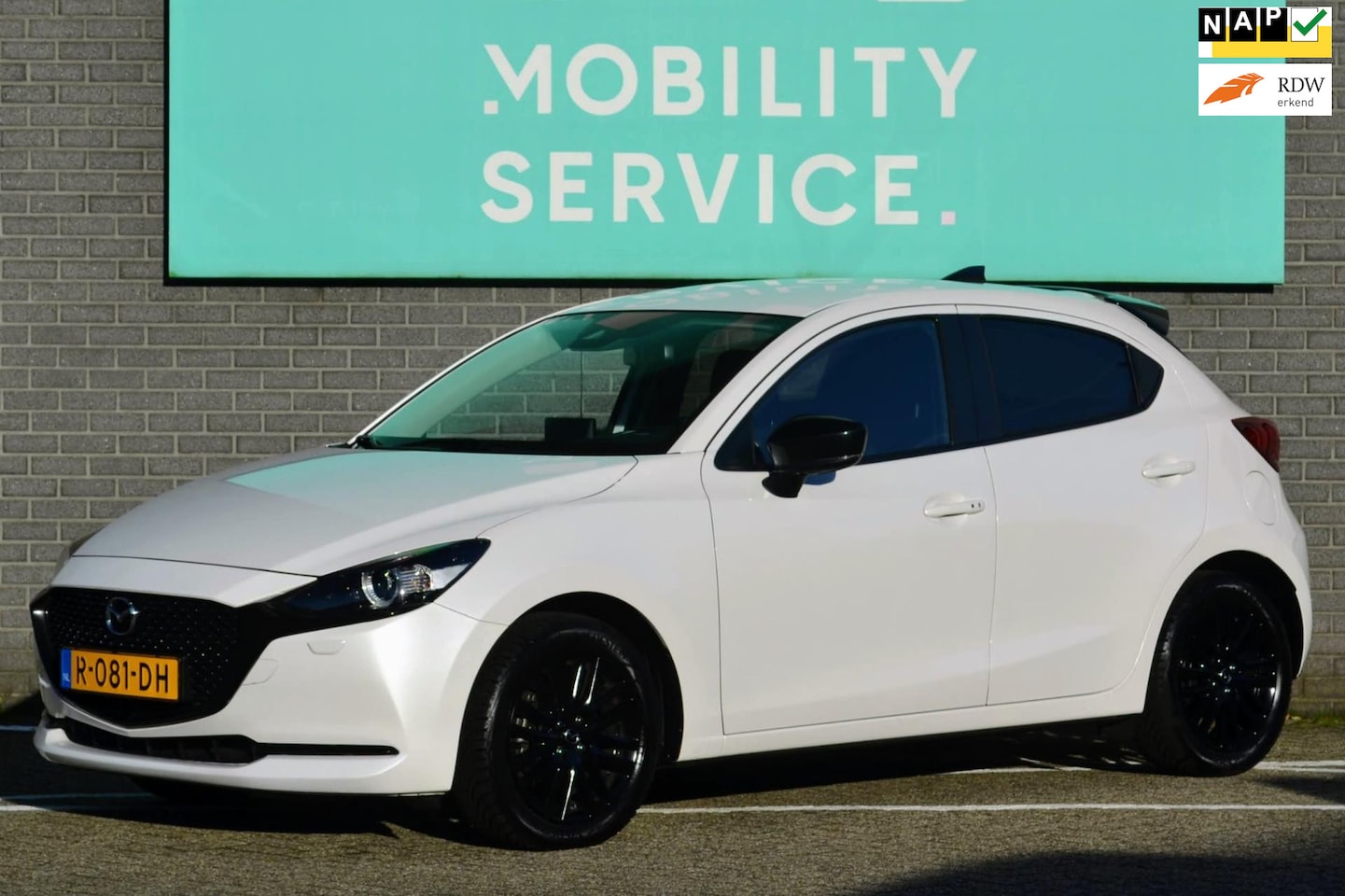 Mazda 2 - 1.5 Skyactiv-G Luxury Cruise LED CarPlay Stoelverw. - AutoWereld.nl