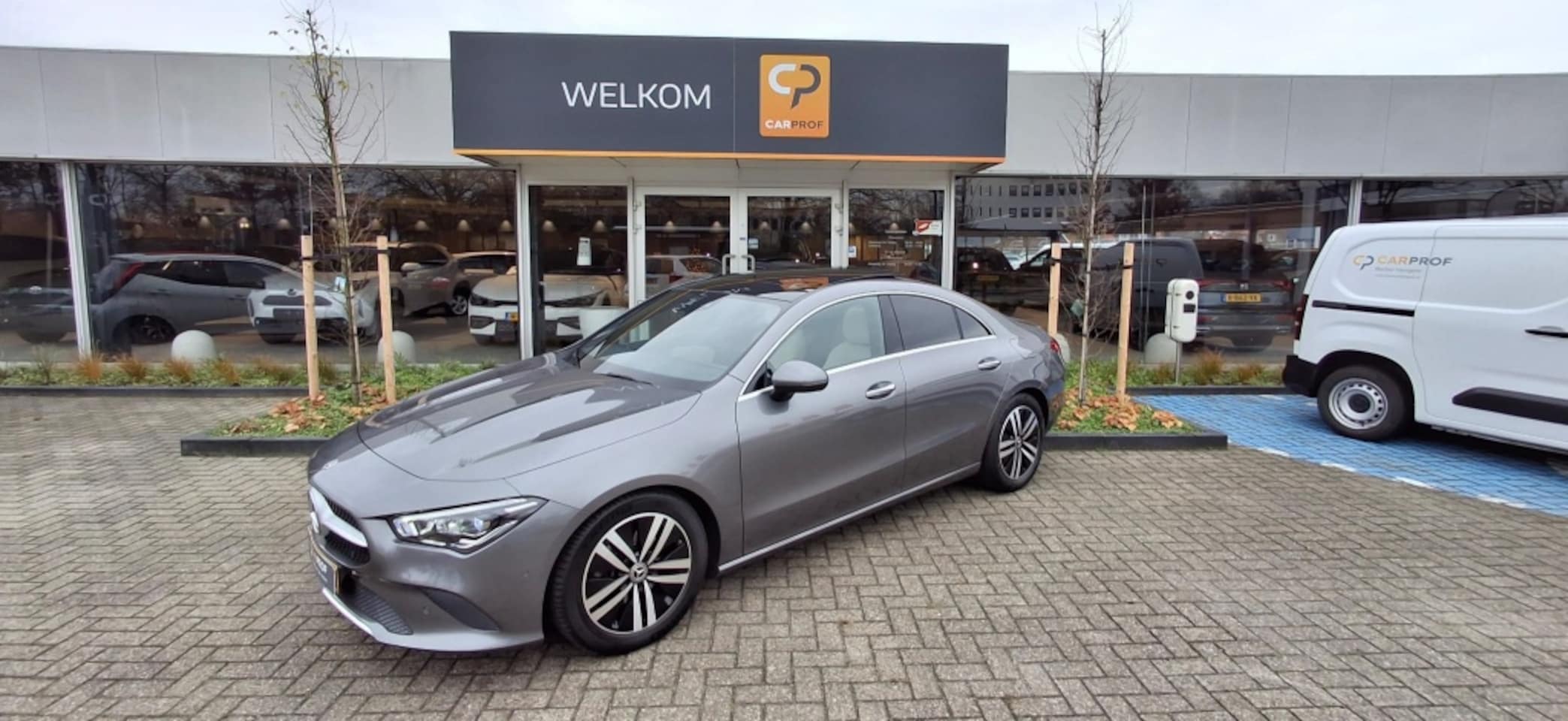 Mercedes-Benz CLA-Klasse - 180 Bns Sol Luxury NLauto | 1e eig. | All-in | Dealeronderhouden - AutoWereld.nl