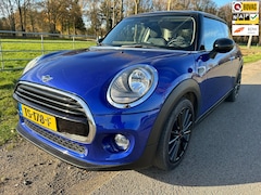 MINI Cooper - 1.5 dealer onderh. pas 90.000km zeer luxe
