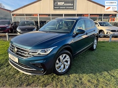 Volkswagen Tiguan - 1.5 TSI Life Business Elegance VIRTUAL COCKP./CARPLAY/TREKHAAK