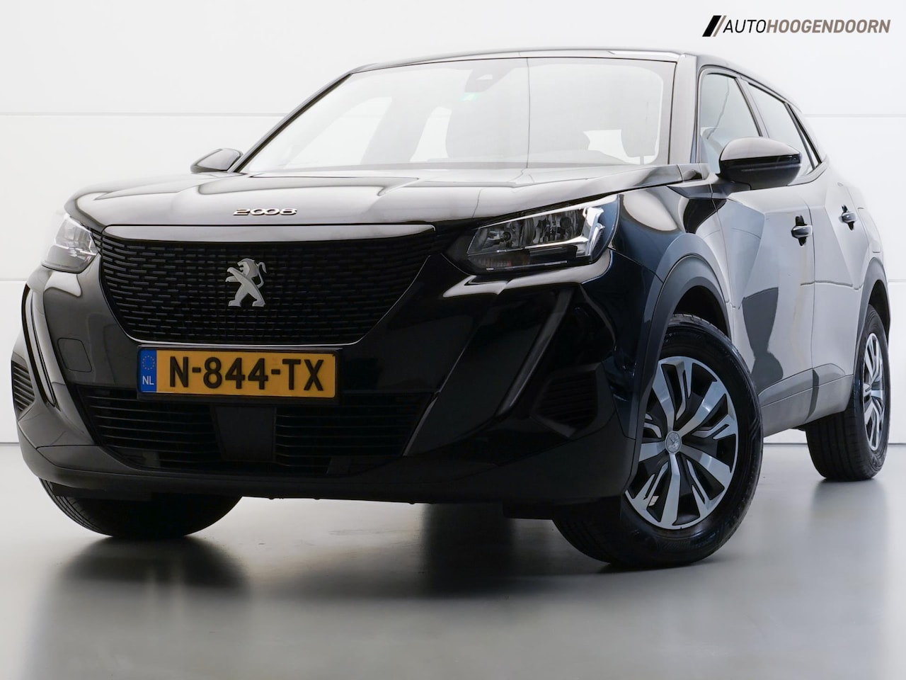 Peugeot 2008 - 1.2 PureTech Active Deluxe (APPLE CARPLAY,LED,COMFORT-STOELEN,CRUISE,CAMERA,PARKEERSENSOR, - AutoWereld.nl