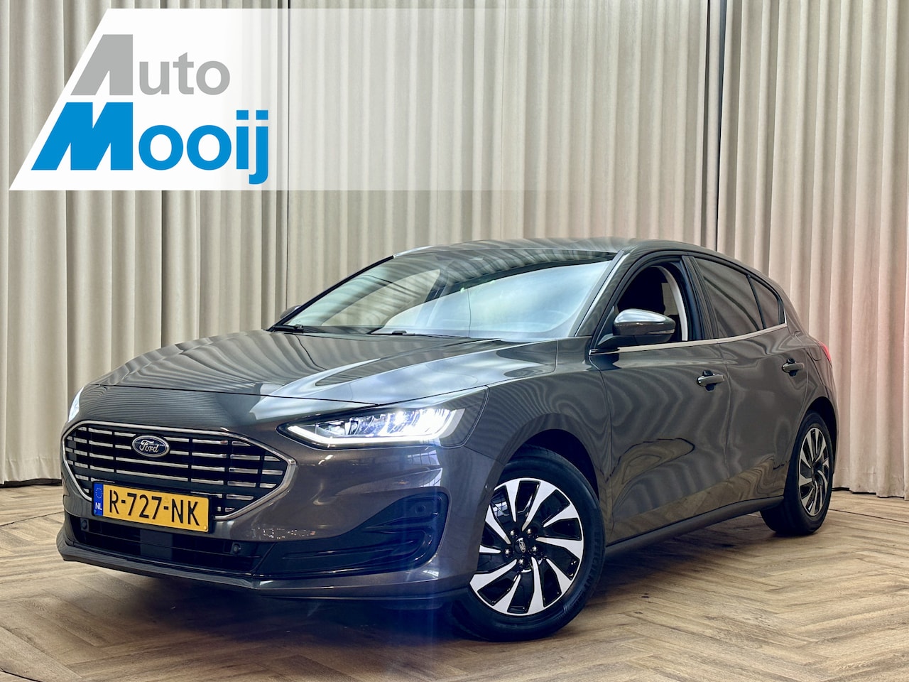 Ford Focus - 1.0 EcoBoost Hybrid Titanium *Org.NL!* Stuur/Stoelverwarming / Apple Carplay / Camera / Ke - AutoWereld.nl