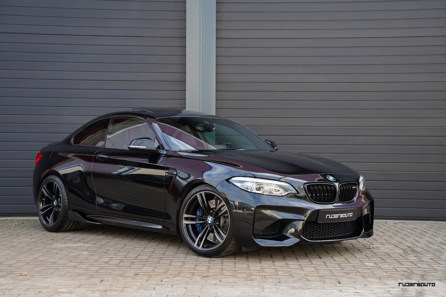 BMW 2-serie Coupé - M2 DCT | Schuifdak | Harman Kardon | Camera | Verlaagd | M-perf LED stuur - AutoWereld.nl