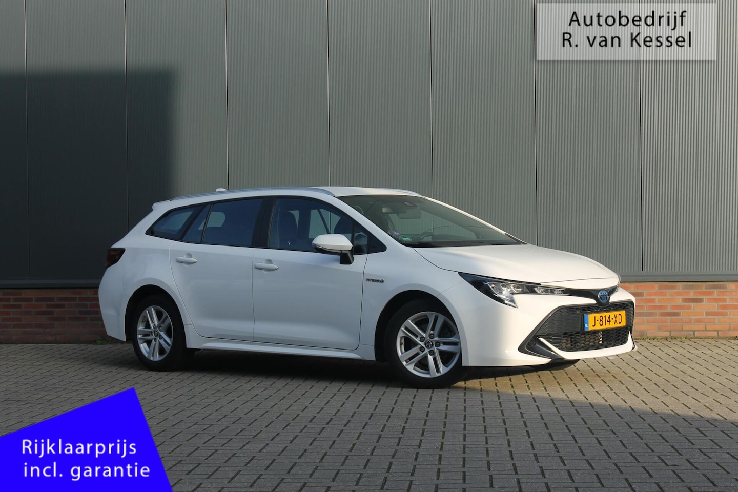 Toyota Corolla Touring Sports - 1.8 Hybrid Active I 1 eigenaar I NL-auto - AutoWereld.nl
