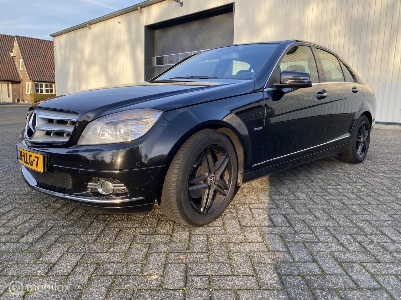 Mercedes-Benz C-klasse - 180 K BlueEFFICIENCY Business Edition Avantgarde - AutoWereld.nl
