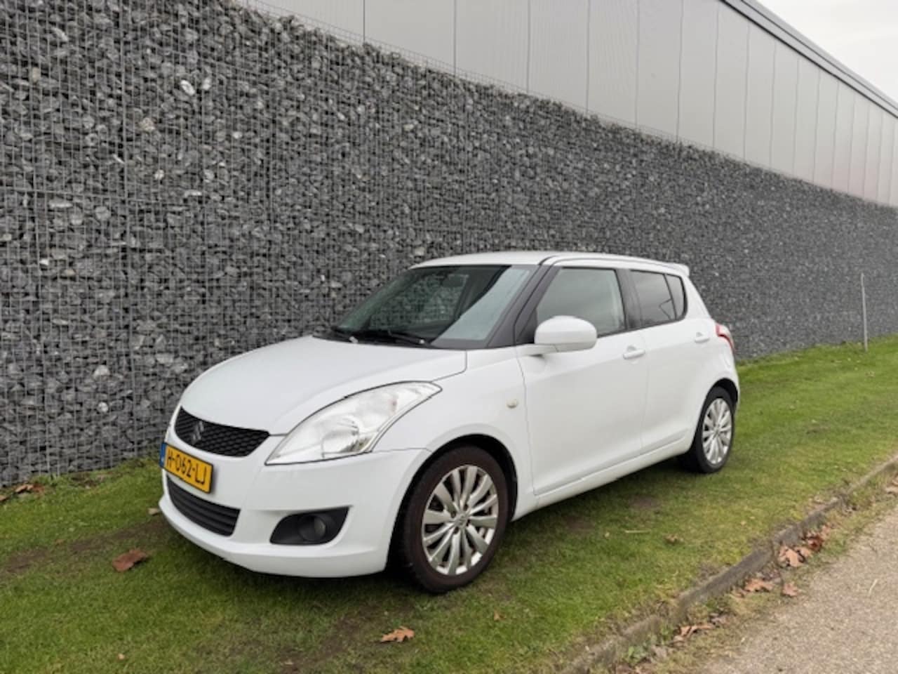 Suzuki Swift - 1.2 Bandit EASSS Facelift, 5Drs - AutoWereld.nl