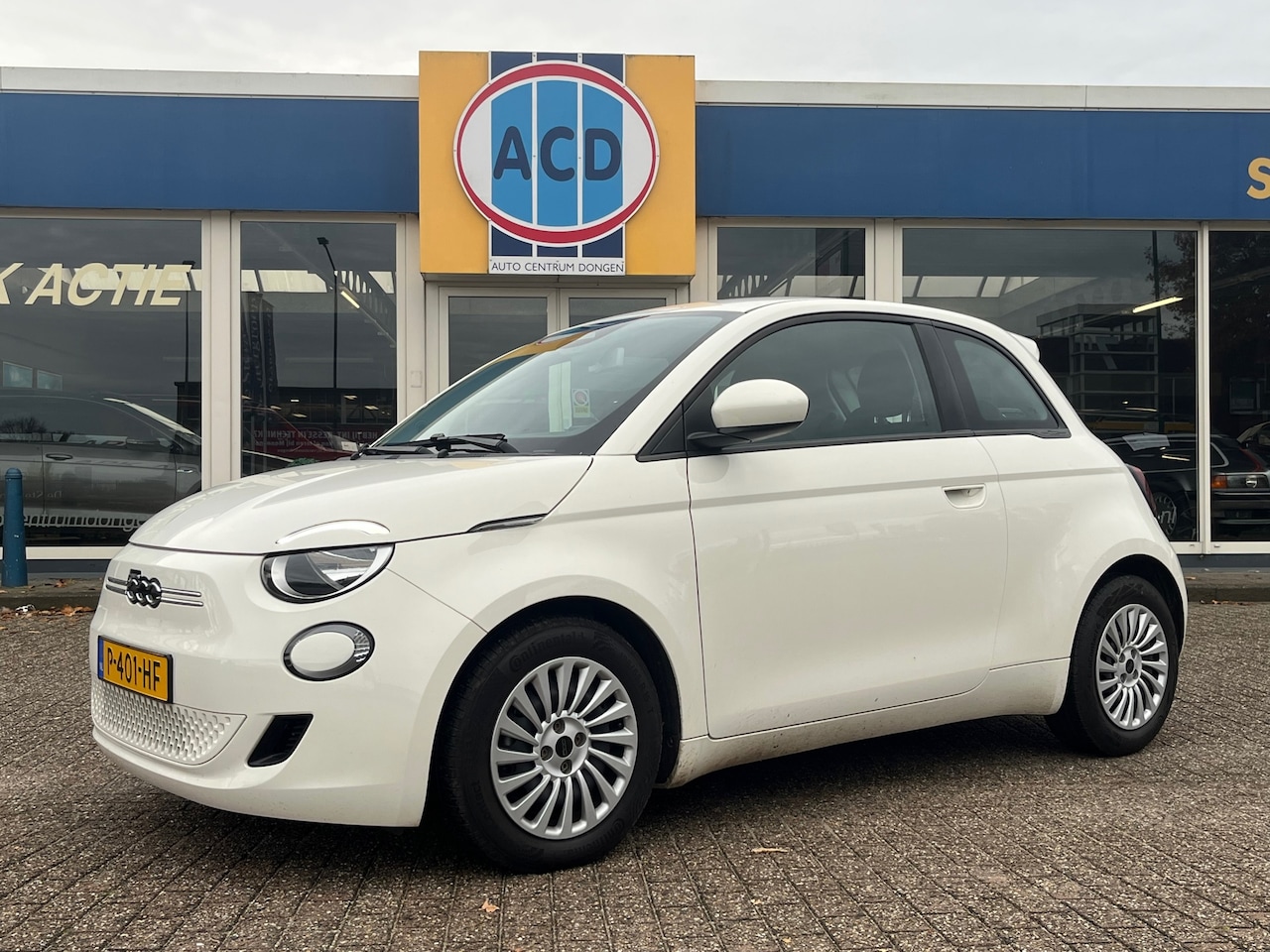 Fiat 500 - Action 24 kWh | Orig. NL | Carplay | Stoelverwarming | - AutoWereld.nl