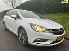 Opel Astra Sports Tourer - 1.6 CDTI Innovation - Schuifdak - Sportstoelen - Navi - Camera