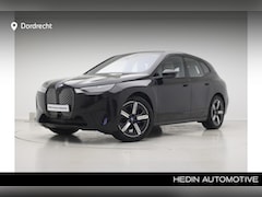 BMW iX - xDrive40 | Sportpakket | 21" | Driving Assistant Plus | Flexible Fast Charger 2.0