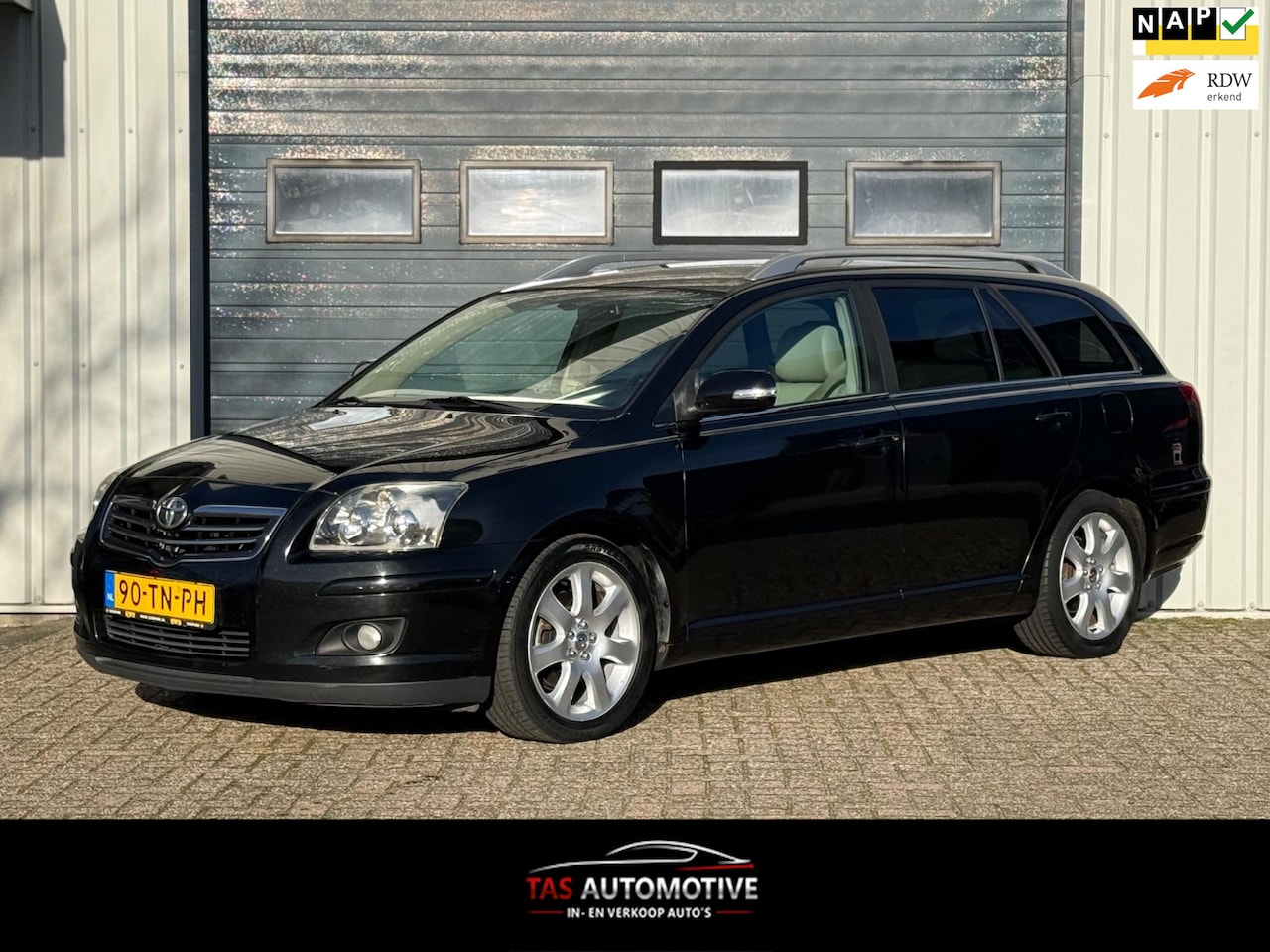 Toyota Avensis Wagon - 2.0 VVTi Executive AUTOMAAT / CRUISE - AutoWereld.nl