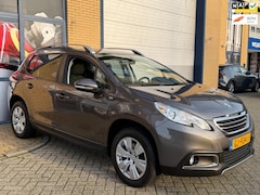 Peugeot 2008 - 1.2 PureTech Style, Apk, nap, airco, panoramadak, trekhaak, navigatie, lichtmetaal, pdc, i