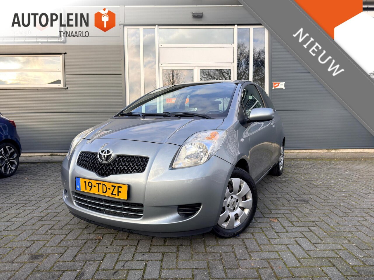 Toyota Yaris - 1.3 VVTi Sol *Airco*|Elec.pakket|NAP|NL Auto - AutoWereld.nl