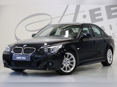 BMW 5-serie - 523i/ Handgeschakeld/ M-pakket/ Stoelverwarming