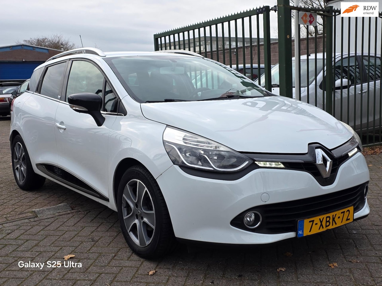 Renault Clio Estate - 1.5 dCi ECO Night&Day 1e eigenaar dealer onderhouden airco cruis control parkeer sensor - AutoWereld.nl